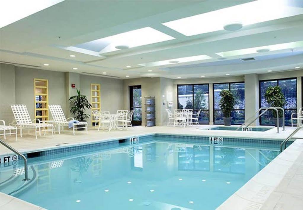 Courtyard Lancaster Hotel Fertility Ngoại thất bức ảnh