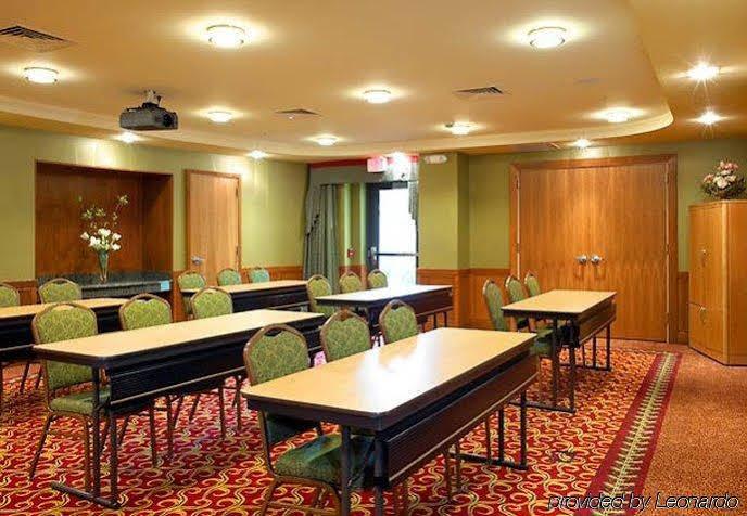 Courtyard Lancaster Hotel Fertility Ngoại thất bức ảnh